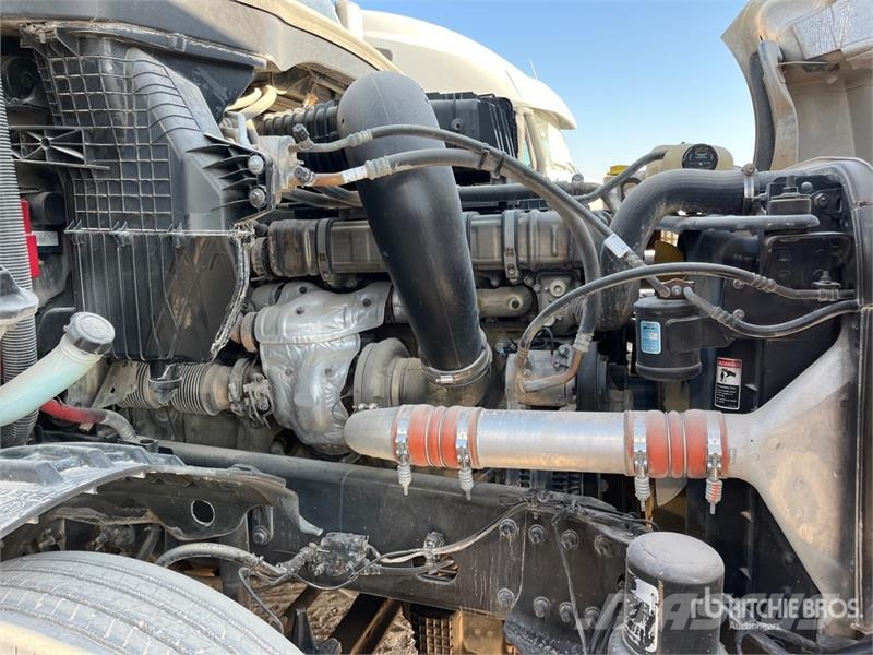 Freightliner Cascadia 126 6x4 T/A Sleeper Truck Tractor Tracteur routier