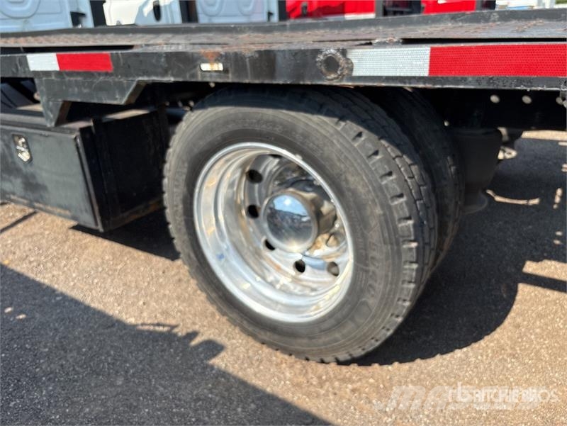 Freightliner Cascadia 113 Camiones portacoches