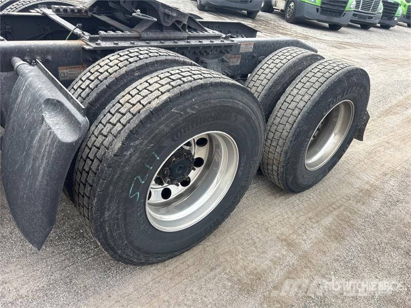 Freightliner Cascadia 116 Trekkvogner