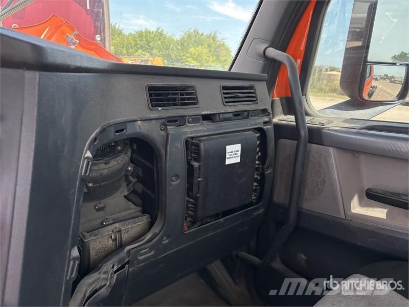 Freightliner Cascadia 116 Tractor Units