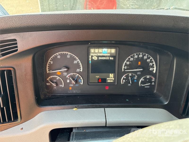 Freightliner Cascadia 126 6x4 T/A Sleeper Truck Tractor 트랙터 유닛