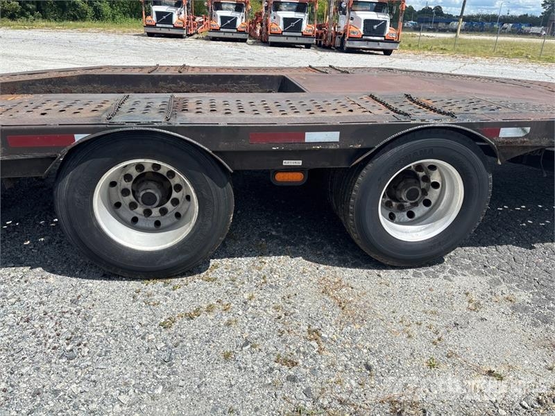 Freightliner Cascadia 113 6x4 Sleeper Car Carrier Truck Biltransportbilar
