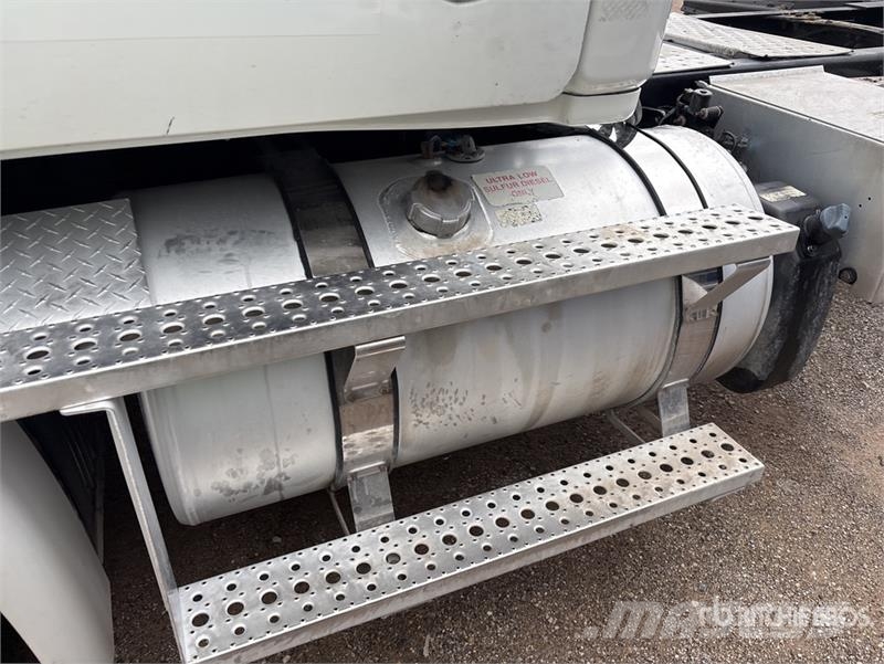 Freightliner Cascadia 113 Sadulveokid