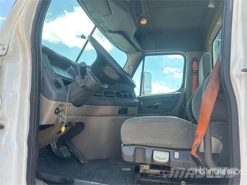 Freightliner Cascadia 125 Седельные тягачи