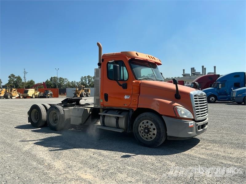 Freightliner Cascadia 125 Tahače