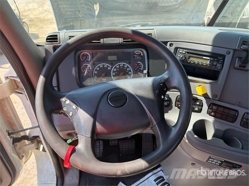 Freightliner Cascadia 125 Седельные тягачи