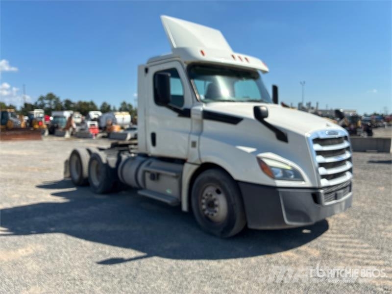 Freightliner Cascadia 126 Vlačilci