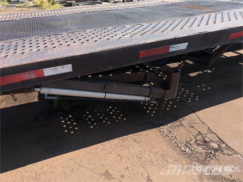 Freightliner Cascadia 113 6x4 Sleeper Car Carrier Truck Trasportatore per veicoli