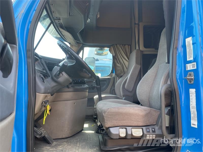 Freightliner Cascadia 125 Влекачи
