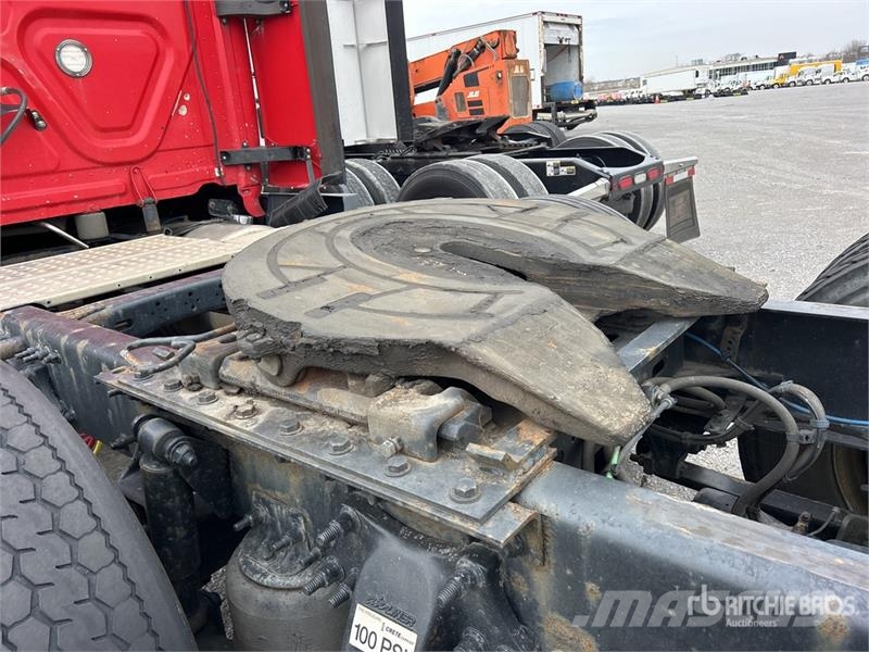 Freightliner Cascadia 125 T/A Sleeper Truck Tractor (Inoperable Cabezas tractoras