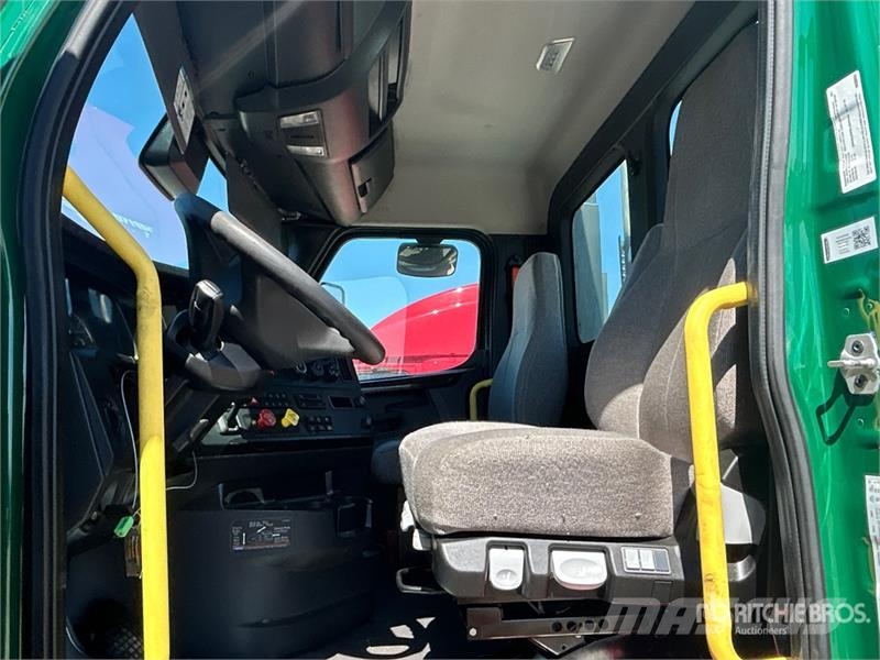 Freightliner Cascadia 126 Τράκτορες