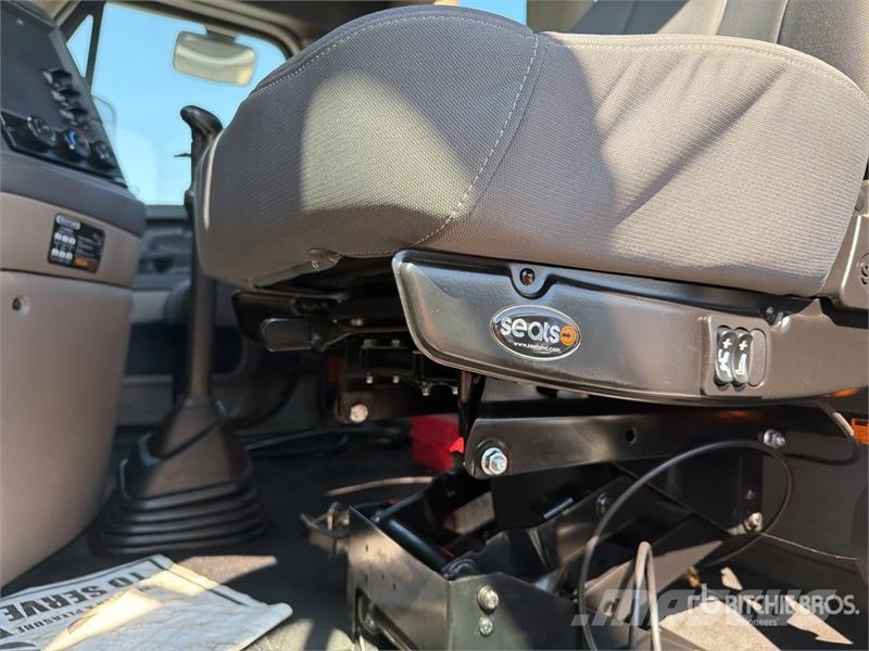 Freightliner Cascadia 125 Седельные тягачи