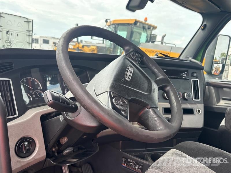 Freightliner Cascadia 116 Vlačilci
