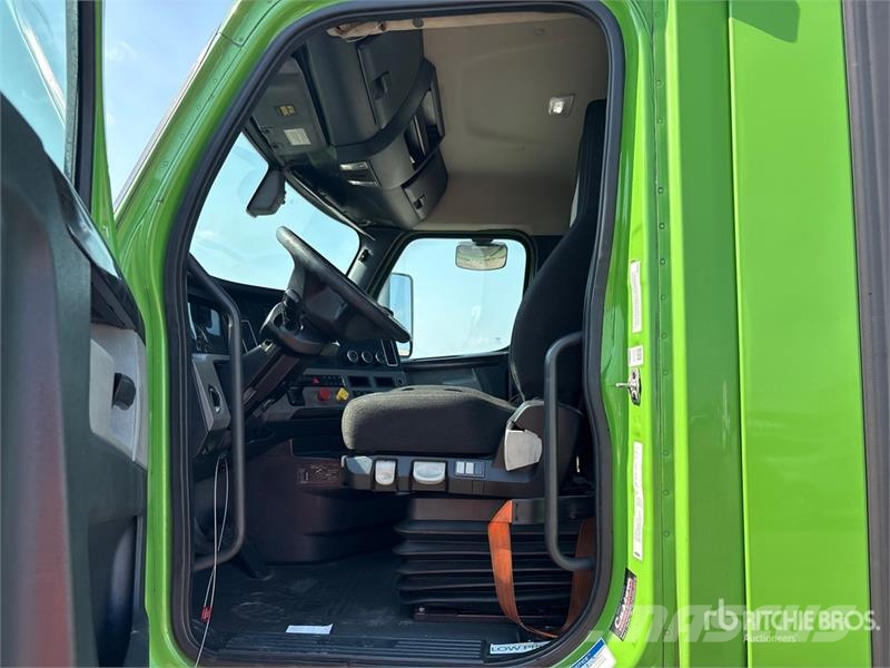 Freightliner Cascadia 116 曳引機組件