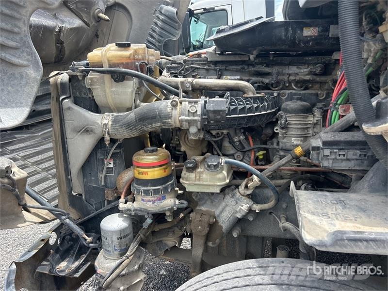 Freightliner Cascadia 125 Kipper