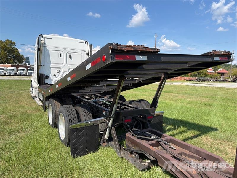 Freightliner Cascadia 113 6x4 Sleeper Car Carrier Truck مركبات النقل