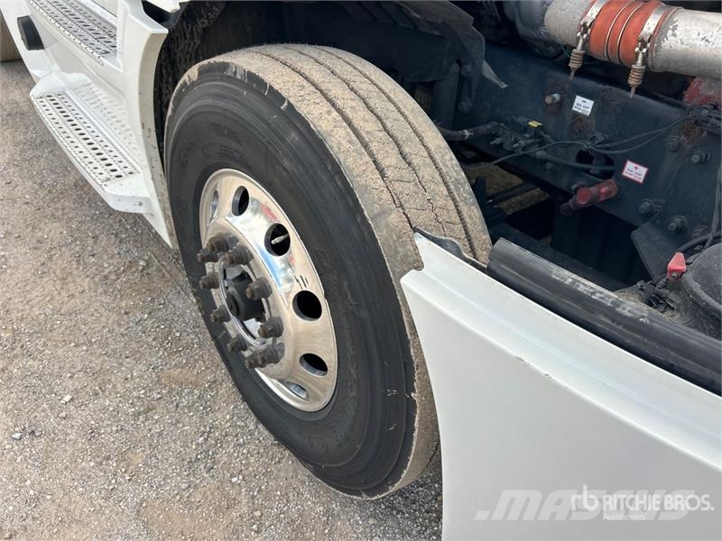 Freightliner Cascadia 126 Tractor Units
