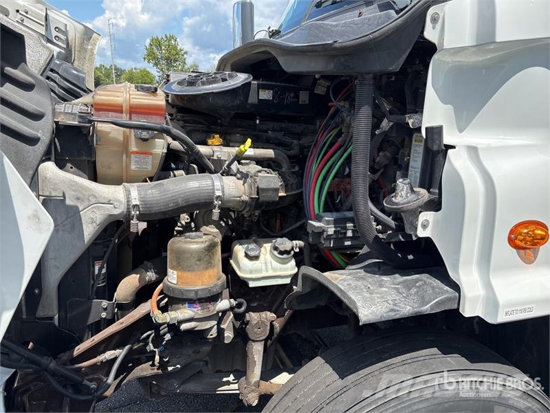 Freightliner Cascadia 113 Camiones portacoches