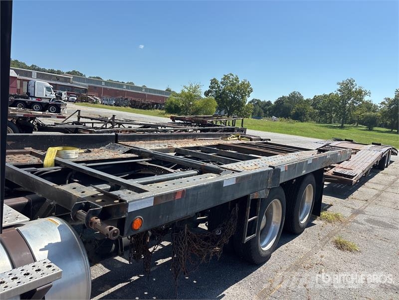 Freightliner Cascadia 113 6x4 Car Carrier Truck Autovežiai