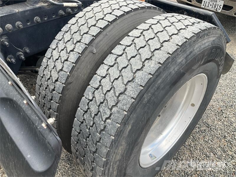 Freightliner Cascadia 113 Çekiciler