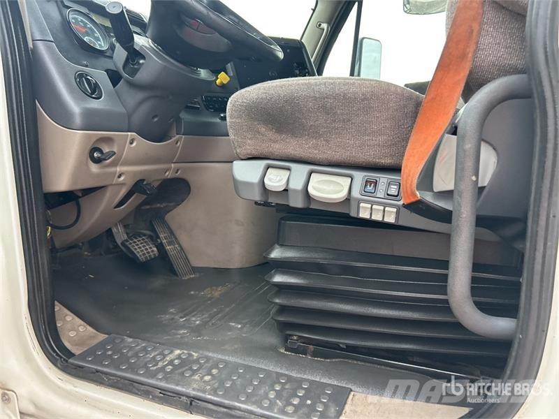 Freightliner Cascadia 113 Vlačilci