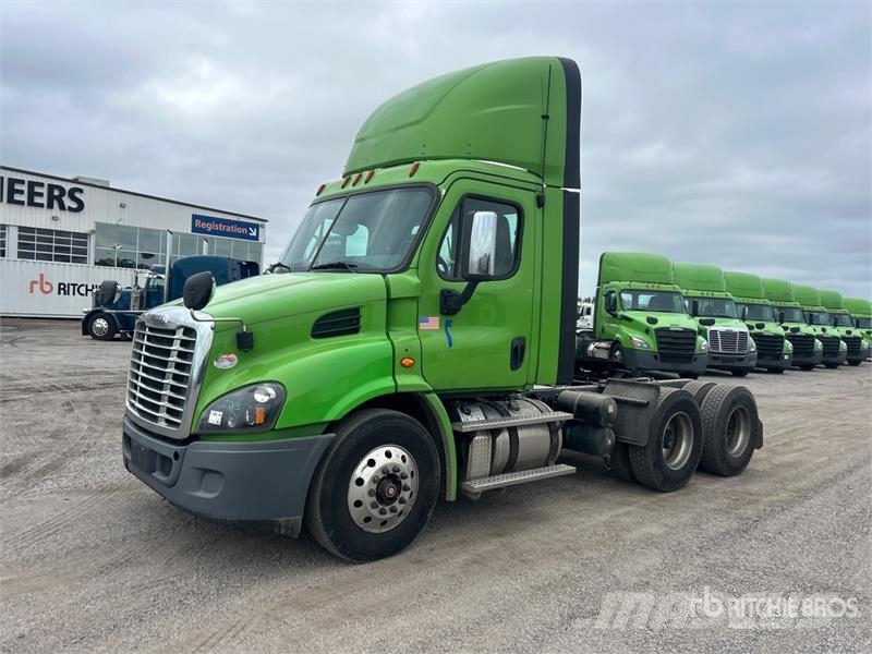 Freightliner Cascadia 113 Trekkvogner