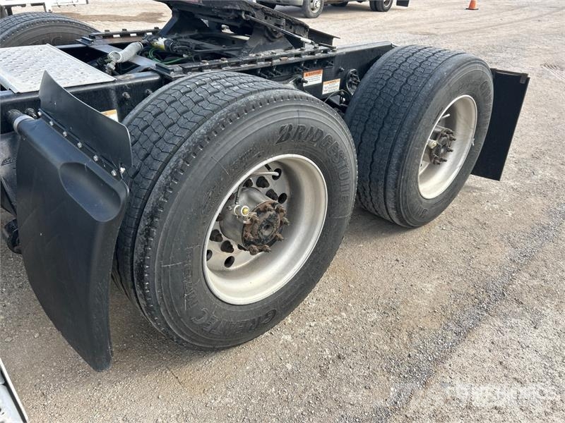 Freightliner Cascadia 116 Prime Movers