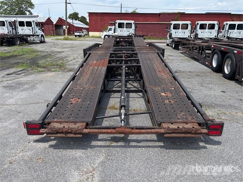 Freightliner Cascadia 113 Camiones portavehículos