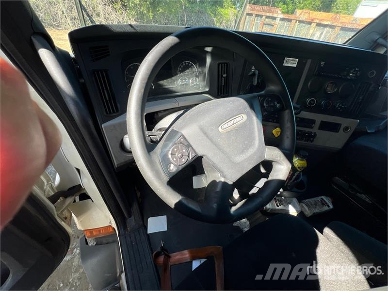 Freightliner Cascadia 116 Vlačilci
