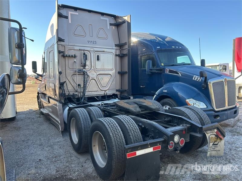 Freightliner Cascadia 126 Motrici e Trattori Stradali