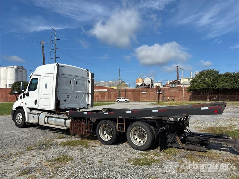 Freightliner Cascadia 113 6x4 Sleeper Car Carrier Truck Biltransportbilar