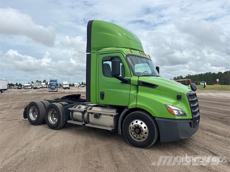 Freightliner Cascadia 116 Vlačilci