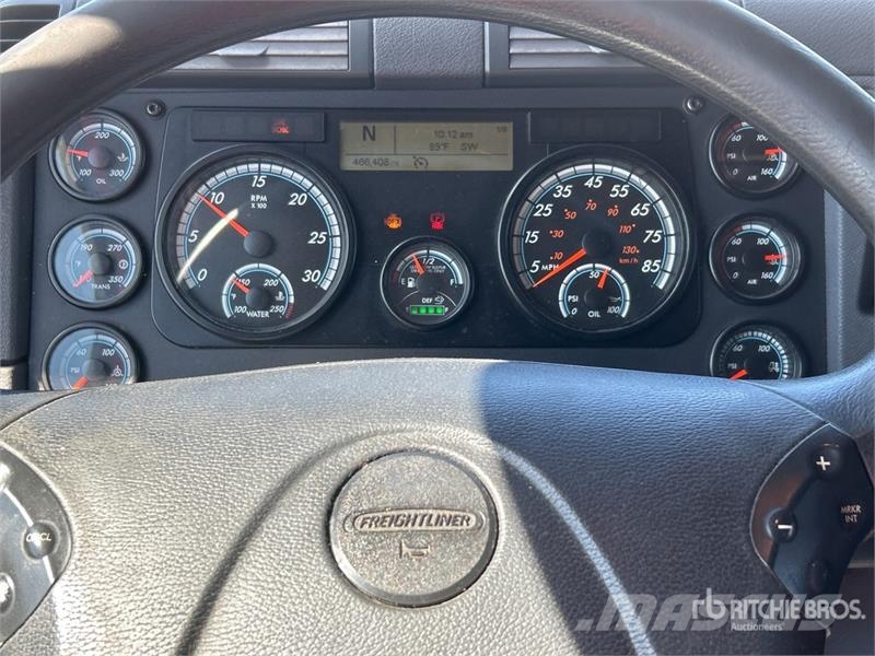 Freightliner Cascadia 125 6x4 6x4 T/A Sleeper Truck Tractor Седельные тягачи