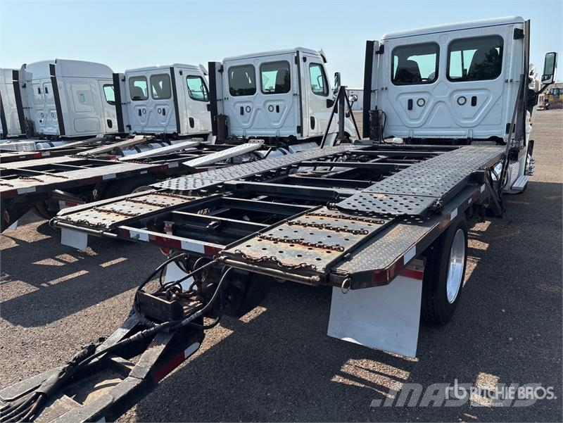 Freightliner Cascadia 113 Camiones portacoches