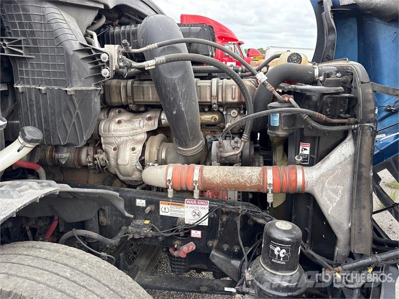 Freightliner Cascadia 126 Седельные тягачи