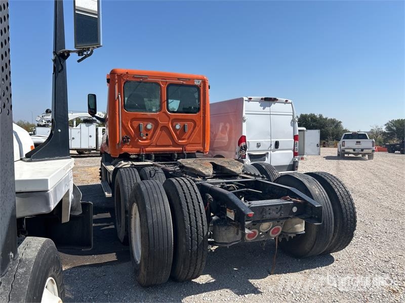 Freightliner Cascadia 116 Tractor Units