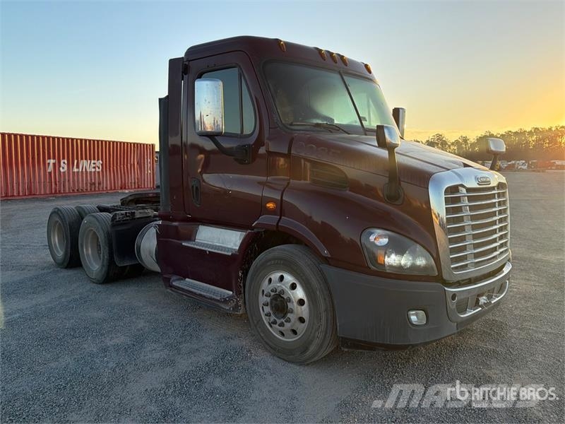 Freightliner Cascadia 113 Cabezas tractoras