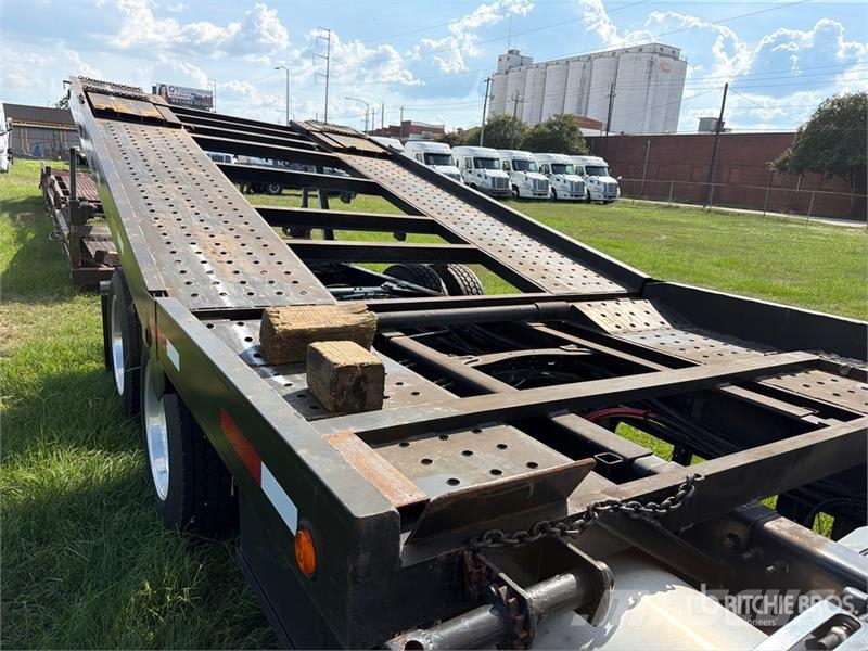 Freightliner Cascadia 113 6x4 Sleeper Car Carrier Truck مركبات النقل
