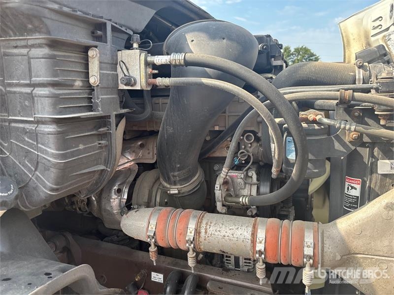 Freightliner Cascadia 113 Camiones portacoches