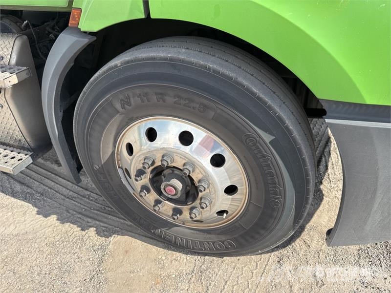 Freightliner Cascadia 116 曳引機組件