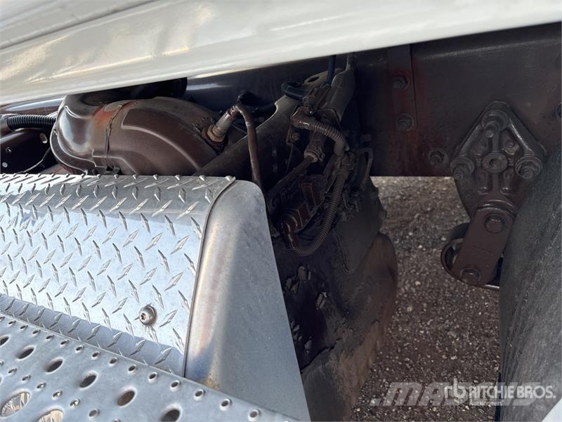 Freightliner Cascadia 113 Camiones portacoches