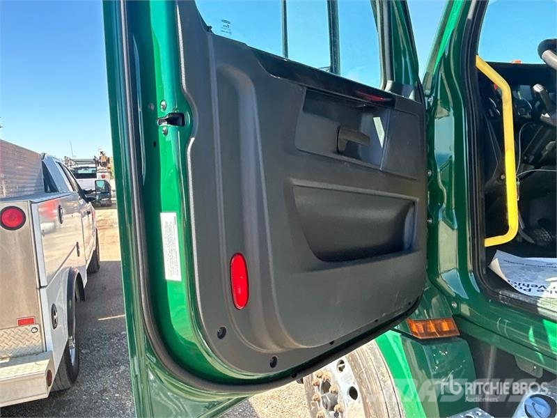 Freightliner Cascadia 126 Τράκτορες