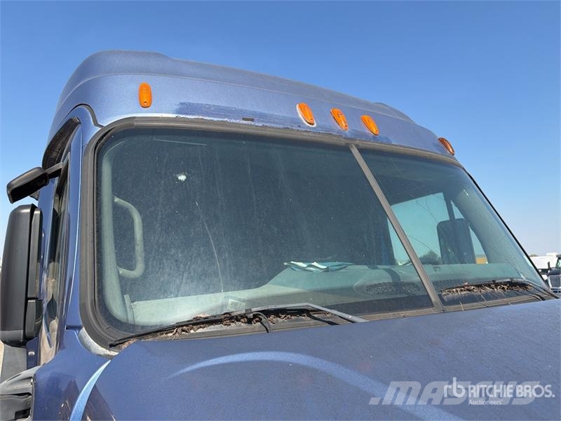 Freightliner Cascadia 125 Тягачі