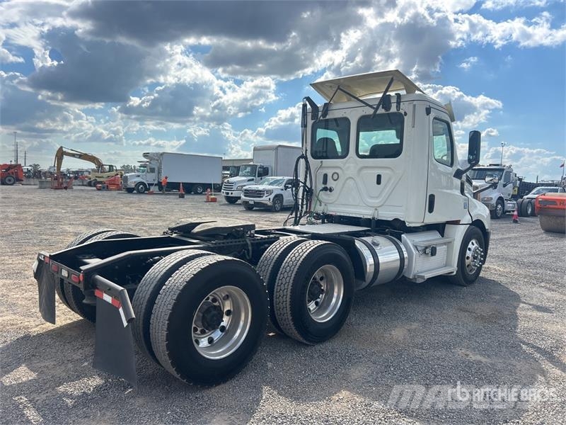 Freightliner Cascadia 126 Dragbilar
