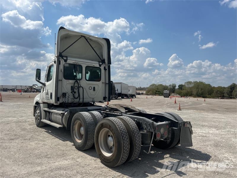 Freightliner Cascadia 126 Çekiciler