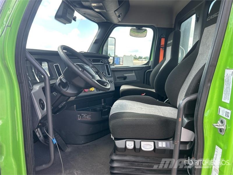 Freightliner Cascadia 116 Cavalos mecânicos