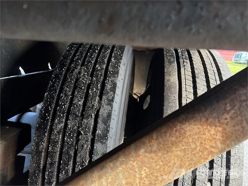 Freightliner Cascadia 113 Camiones portacoches