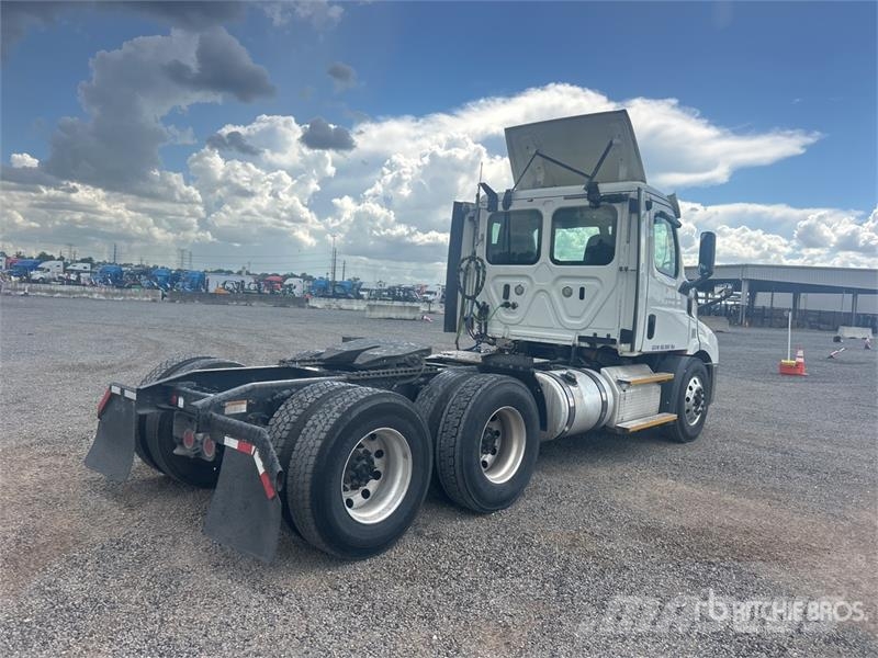 Freightliner Cascadia 116 Vlačilci