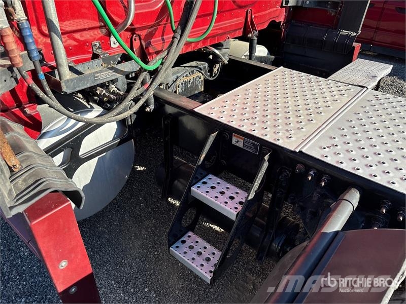 Freightliner Cascadia 125 Truck Tractor Units