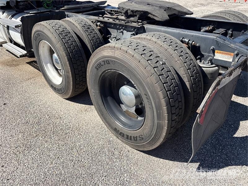 Freightliner Cascadia 125 Tractor Units
